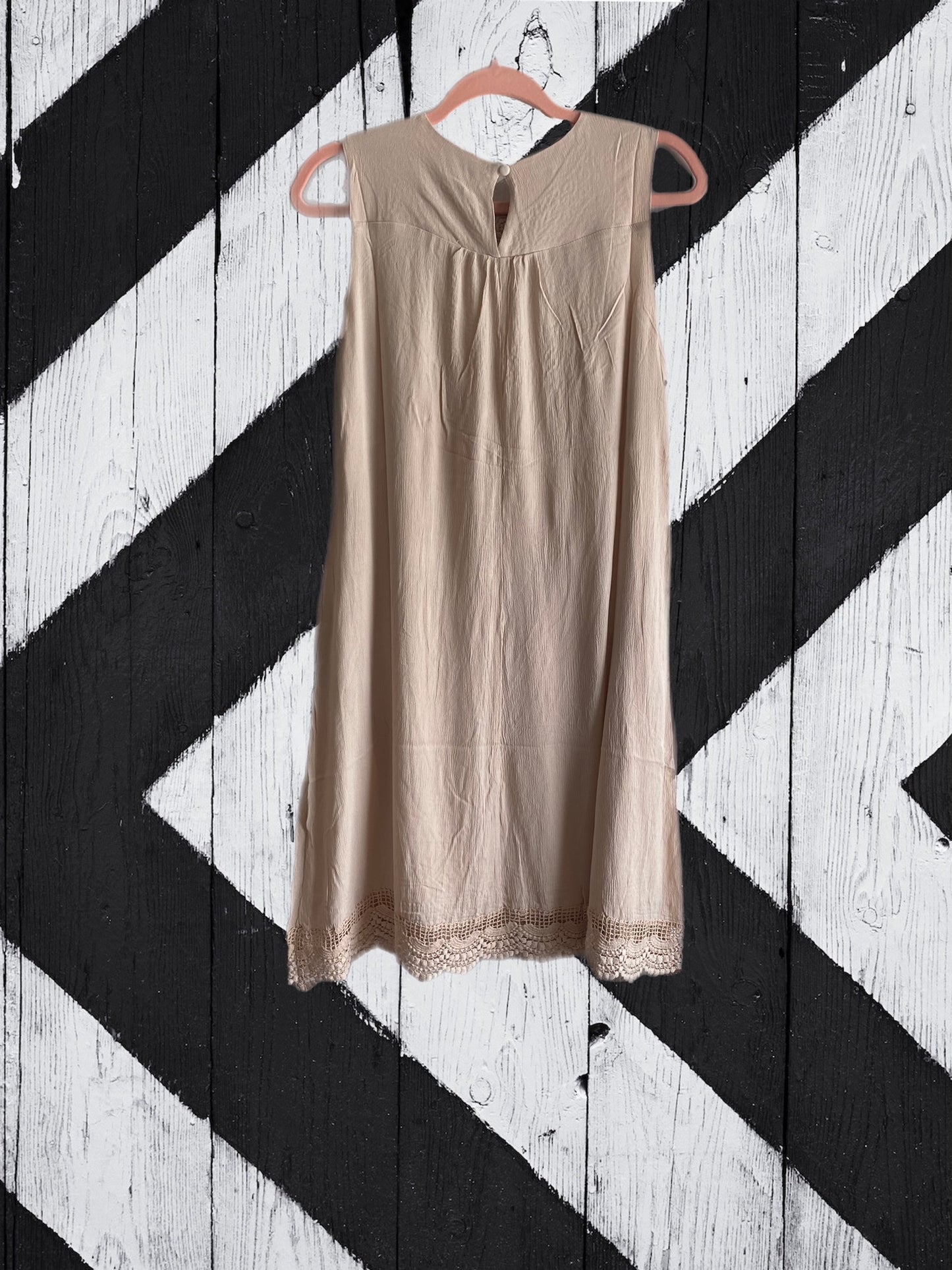 Crochet Lace Detailed Beige Sleeveless Dress